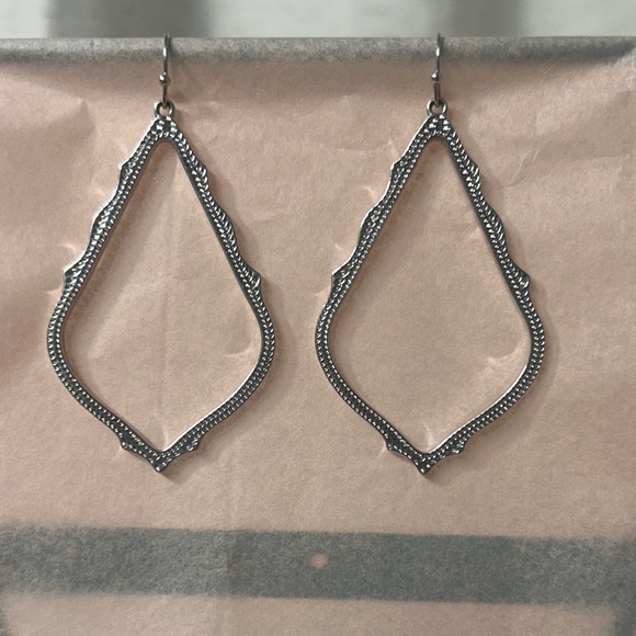 Kendra Scott Jewelry - Kendra Scott Silver Openwork Teardrop Dangle Earrings